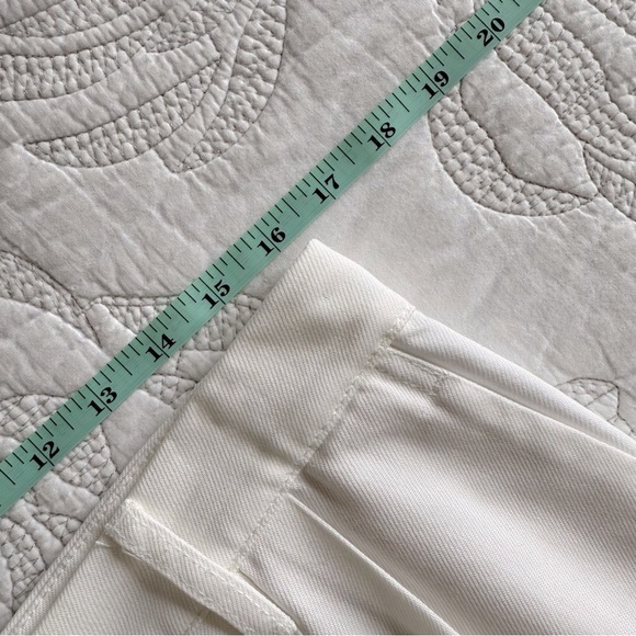 Massimo Dutti - Pleated Lightweight Loose Fit Lyocell Wide Leg Pants - White - Picture 11 of 15